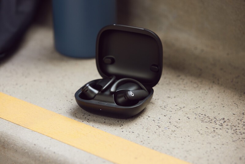 Powerbeats Pro 2   Jet Black