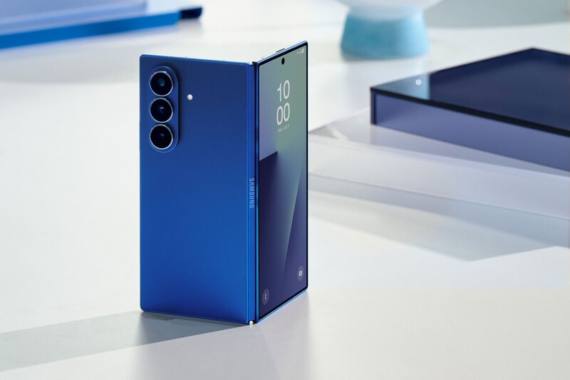 001 Product Galaxy Zfold7 Blueshadow