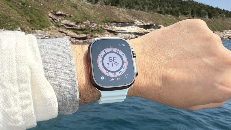 Apple Watch Ultra 2 Compass Hero