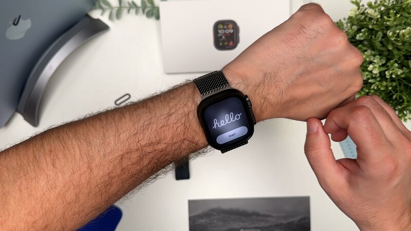 Apple Watch Ultra 2 Hello
