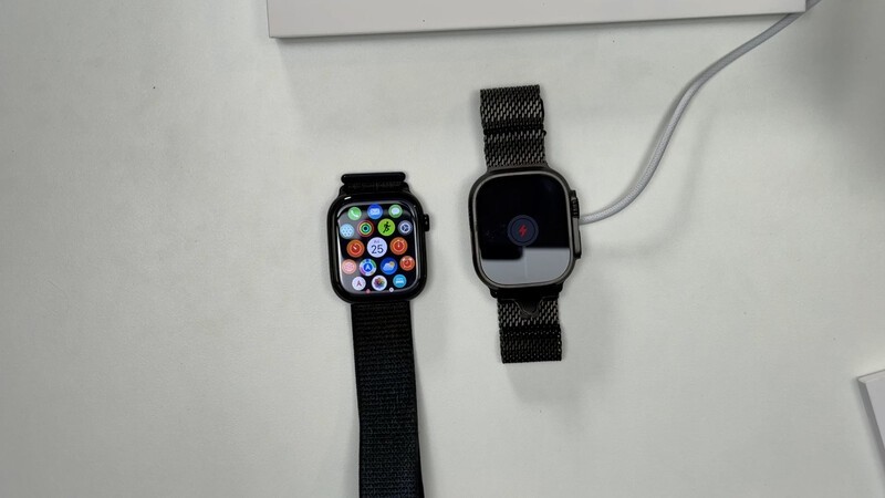 Apple Watch Ultra 2 Vs Series 10 Display Compare