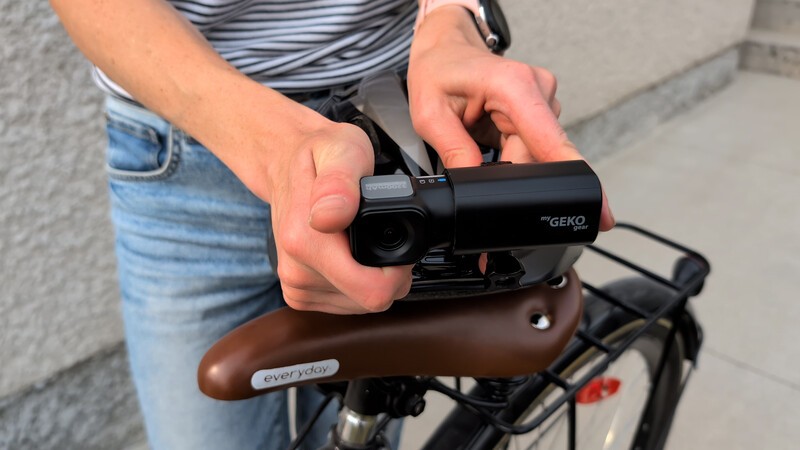 Moto Snap Hand Bike Seat