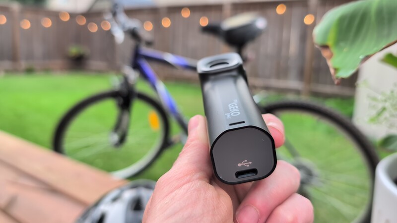 Moto Snap Usb