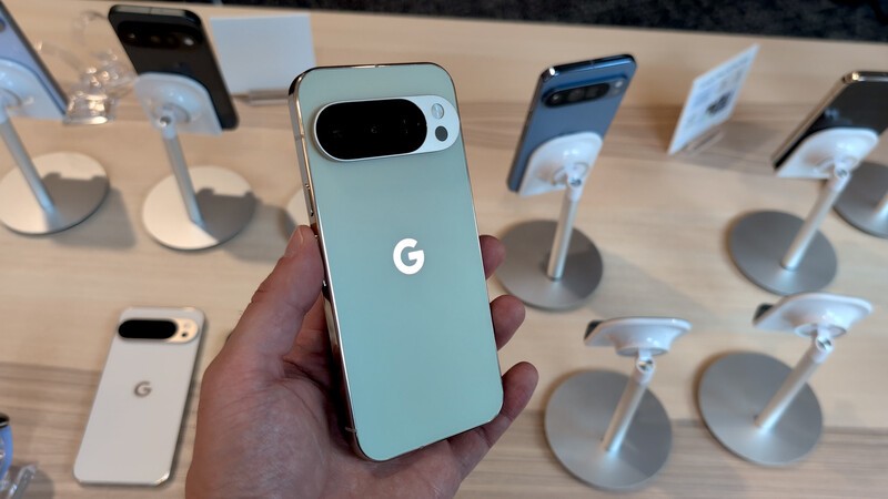 Pixel 10 Pro Hero