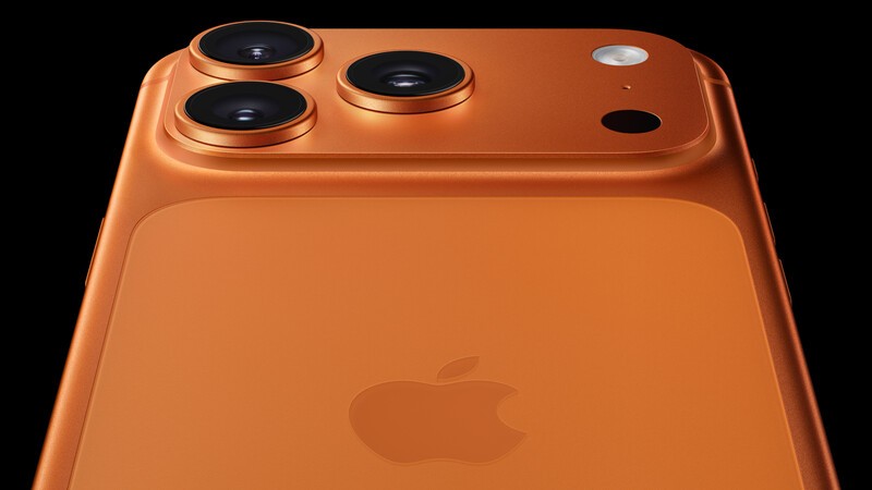 Apple Iphone 17 Pro Camera Close Up