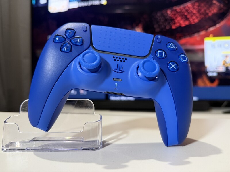 Dualsense Icon Blue Tilt