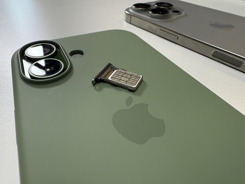 Iphone 17 W Sim Card