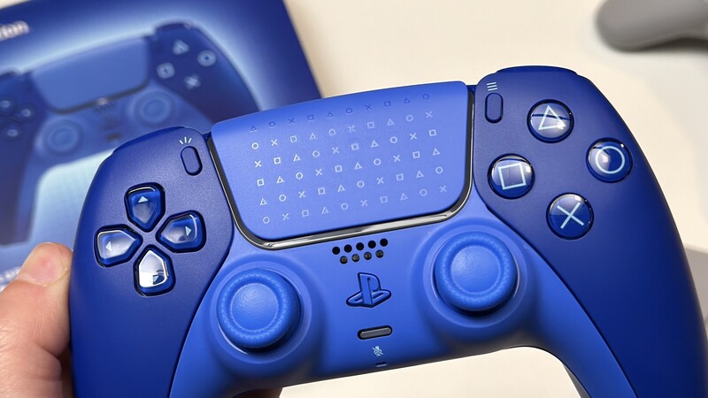 Matte And Glossy Icon Blue