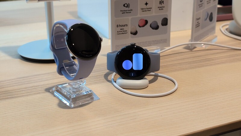Pixel Watch 4 2 Device Pair Graphic