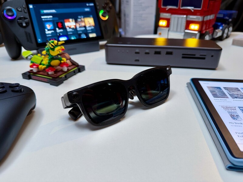 Luxury Tech Gift Hero Viture Luma Ultra