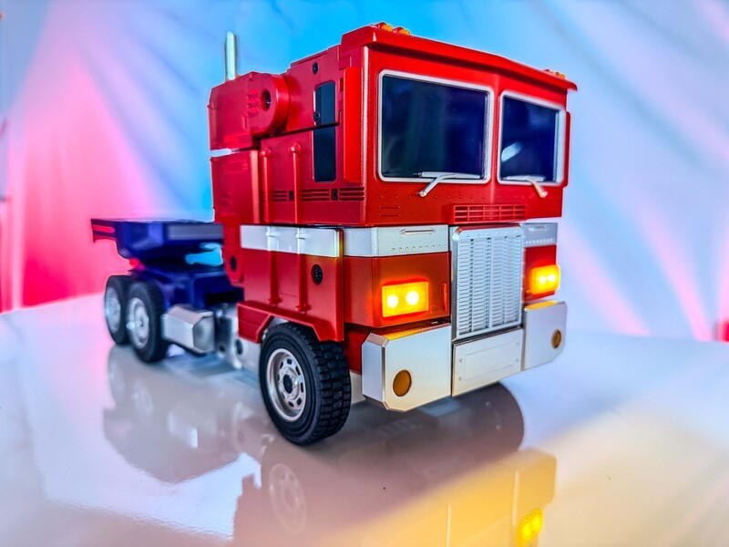 Optiums Semi Hero Blue And Red