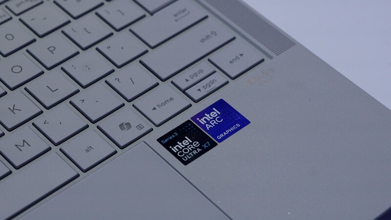 Intel Core Ultra Series 3 Sticker