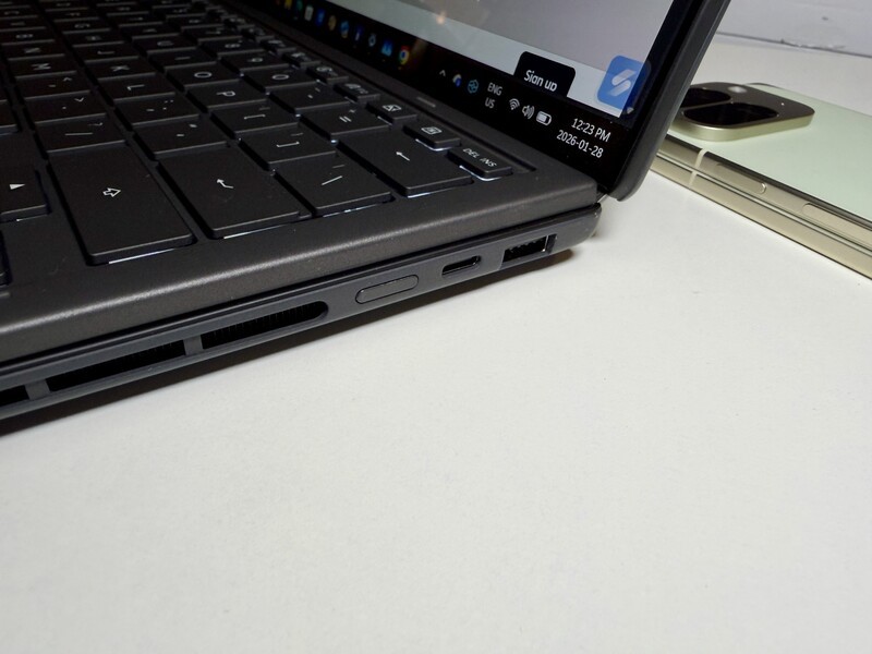 Zenbook Duo 2026 Power Button Usb A And Thunderbolt Ports