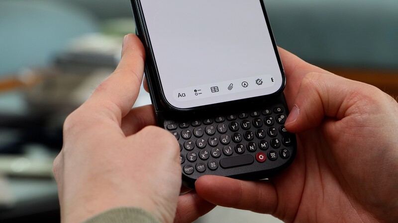 Clicks Power Keyboard Typing Most Buttons Visible