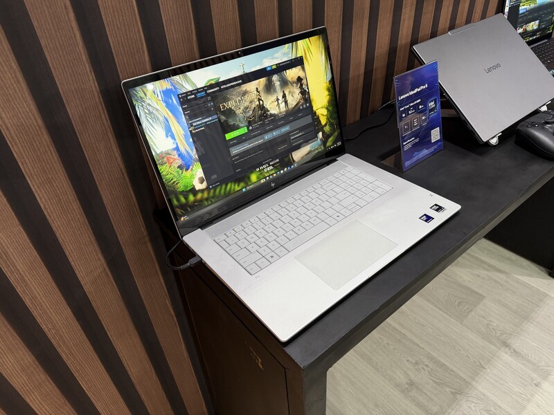 Lenovo Ideapad Pro 5 W Intel Core Ultra