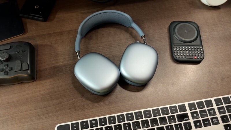Airpods Hero