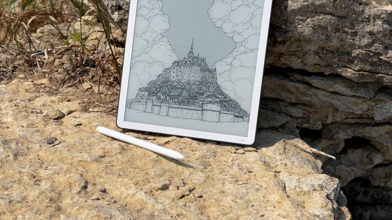 Kindle Scribe W Stylus On Rock