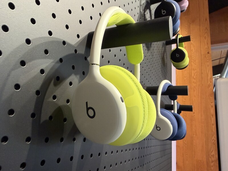 Volt And White Beats