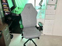 Razer Iskur V2 X Review: Is Cheaper Actually Better?