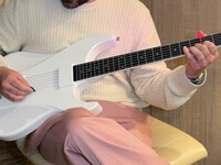 This Smart Guitar Might Finally Make Learning Guitar Easy