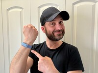 Fitbit Air Review: All the Metrics, None of the Notifications
