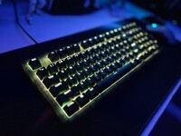 The HyperX Origins 2 1800 Skips the Gimmicks for Pure Gaming Speed