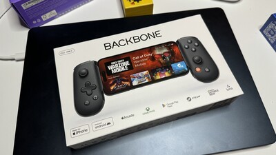 For the best gaming experience, slide your iPhone into a controller!