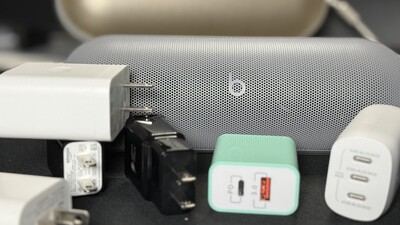 What charger to use for Beats Pill?