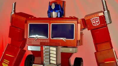 This Transformer costs $1,000 and is totally worth it!