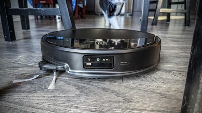 Roborock Saros 20 Review: The Toddler-Proof Vacuum Your Home Needs