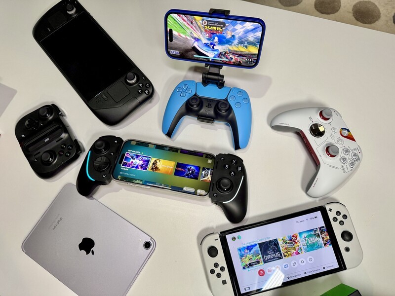 Various Mobile Gaming Devices Razer Kishi Ultra