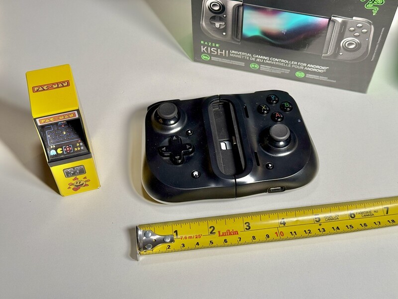 Razer Kishi V2 W Tape Measure